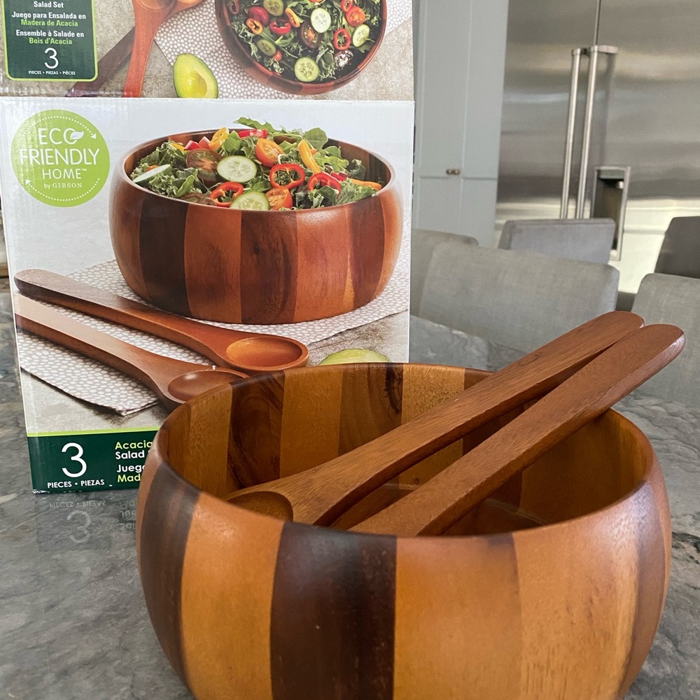 Gibson Acacia Wood Striped Salad Bowl Set in Brown Tones